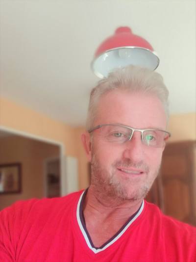 Roland 58 ans Nevers France