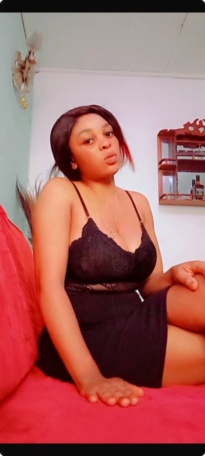 Gaelle 28 Jahre Douala Kamerun