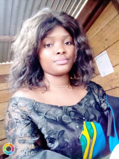 Laure Site de rencontre femme black Cameroun rencontres célibataires 32 ans