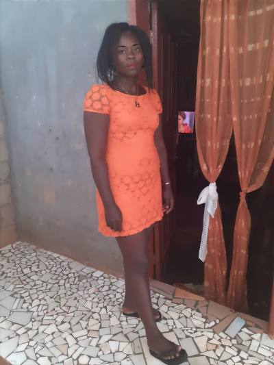 Mireille 34 ans Yaoundé Cameroun