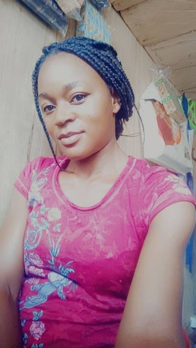 Gislene 34 ans Yaounde Cameroun