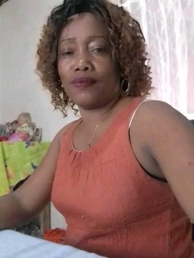 Anita 49 ans Tamatave Madagascar