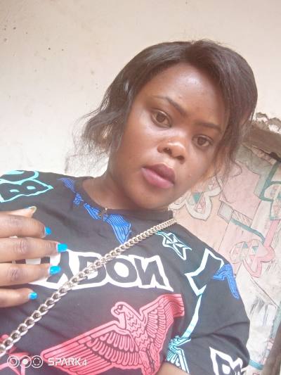 Angela 36 Jahre Centre Kamerun