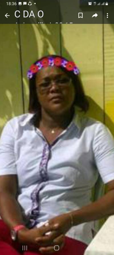 Blanche 42 ans Libreville  Gabon