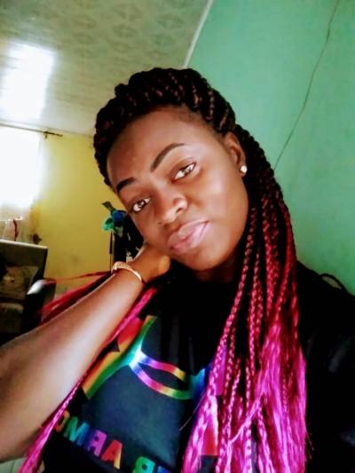 Marie 34 ans Yaounde Cameroun