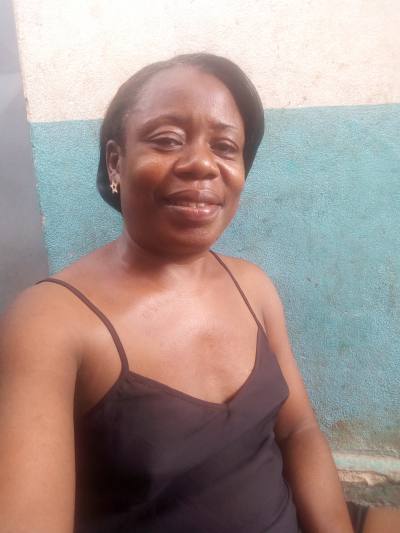 Rechel 44 ans Douala Cameroun