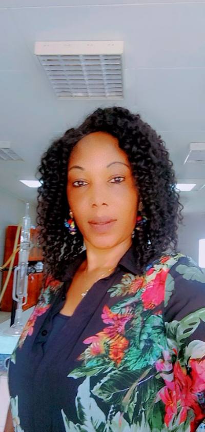 Nanou 42 ans Libreville  Gabon