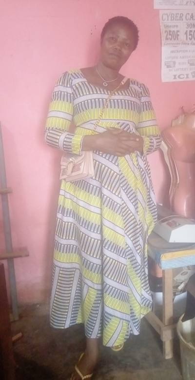 Cecile 45 ans Yaoundé Cameroun