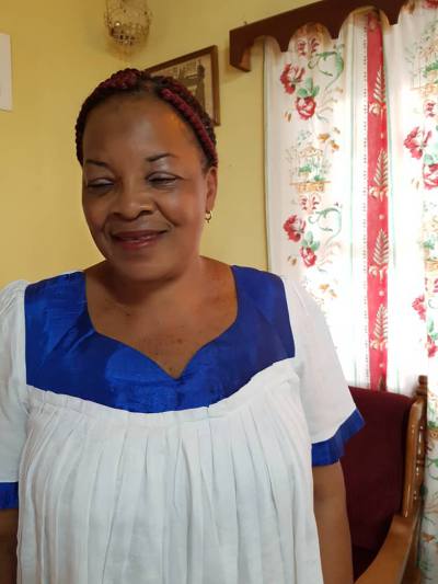 Philomene 56 Jahre Ebolowa Kamerun