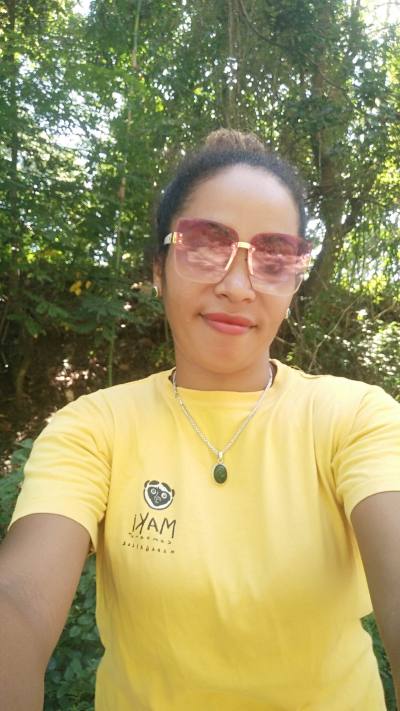 Nathalie 38 years Majunga Madagascar