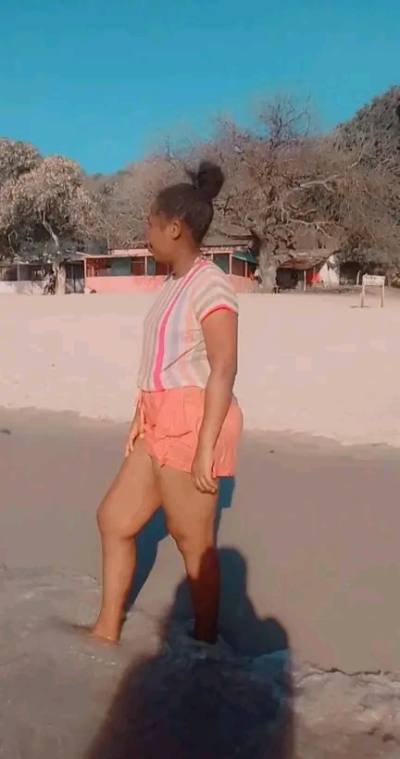 Melanie 35 ans Diego Suarez Madagascar