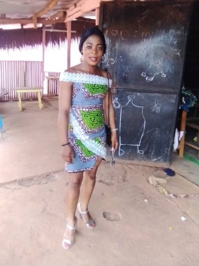 Doris 23 Jahre Mefou Et Afamba Kamerun