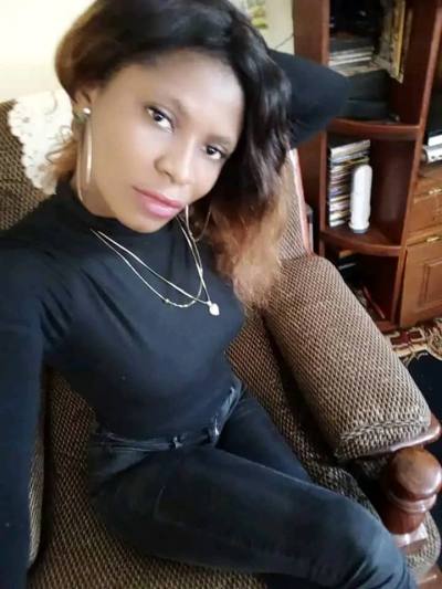 Gaelle 34 ans Douala Cameroun