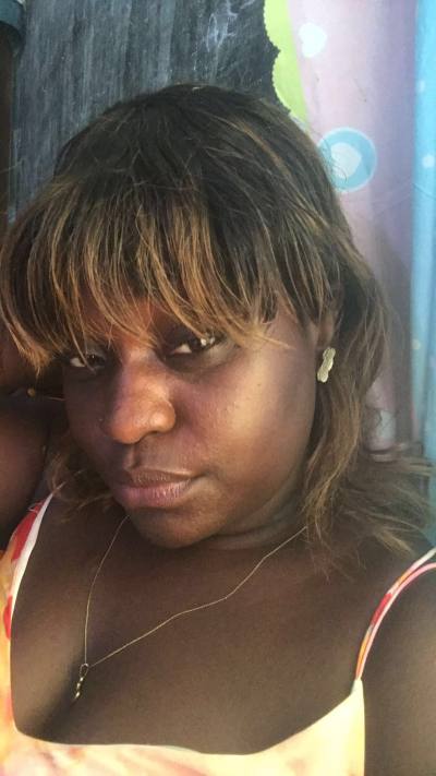 Christelle 35 ans Douala Cameroun