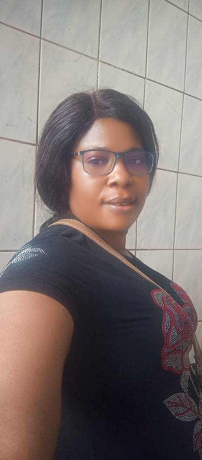 Naomie 40 Jahre Littoral Douala Kamerun