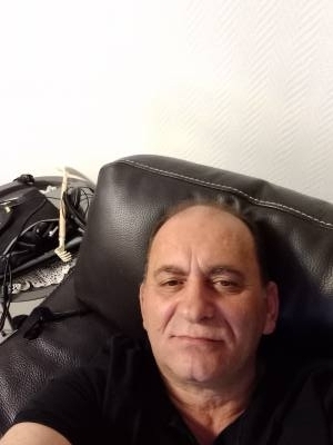 ROBERTO 57 ans Hainaut Belgique