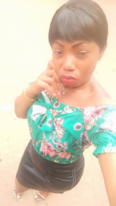 Mabelle 29 ans Yaounde Cameroun