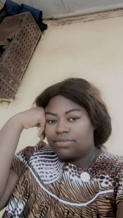 Mireille 41 ans Yaoundé Cameroun