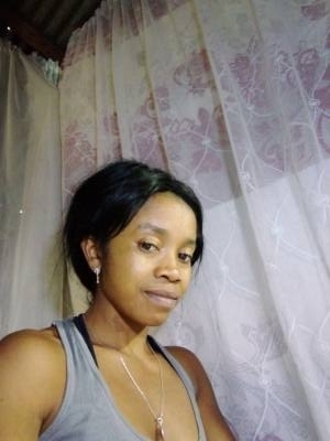 Eliane  32 ans Toamasinai  Madagascar