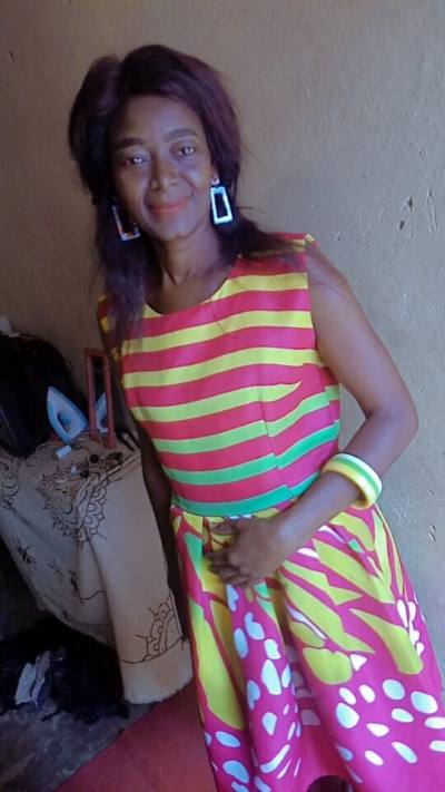 Marie Chantal 45 ans Yaounde Cameroun
