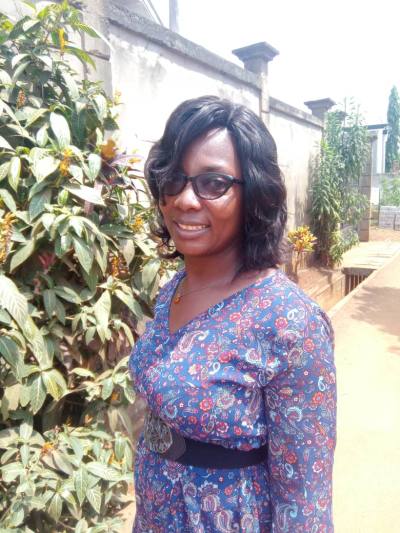 Virginie 41 ans Yaoundé Cameroun