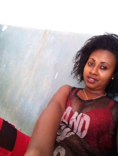 Lucianna 29 ans Boeny Madagascar