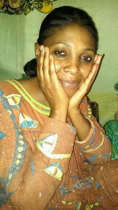 Carole 38 Jahre Yaoundé Kamerun