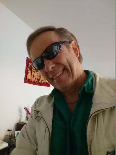 Eric 68 ans Lausanne Suisse