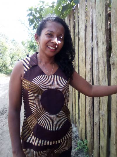 Josiane 54 years Toamasina Madagascar
