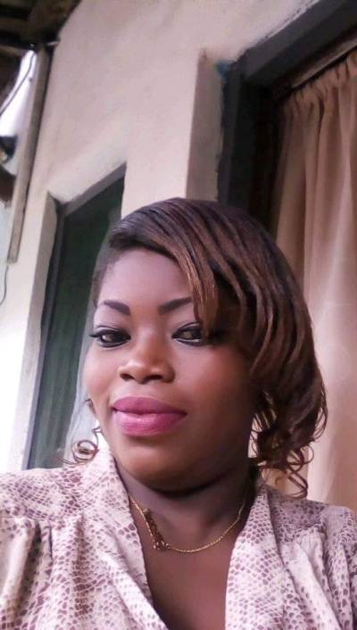 Yasmine 33 ans Bassam  Côte d'Ivoire