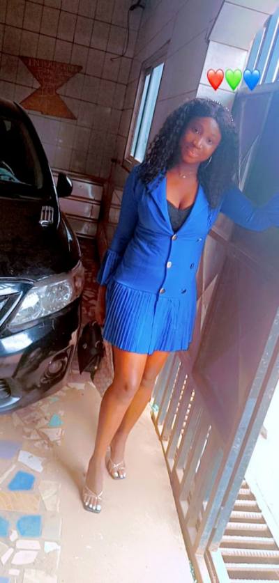 Madeleine 33 ans Yaoundé Centre Cameroun