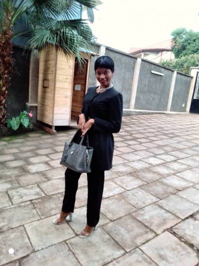 Mirabelle 29 ans Yaoundé 4 Cameroun