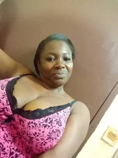 Nina 41 ans Yaounde Cameroun