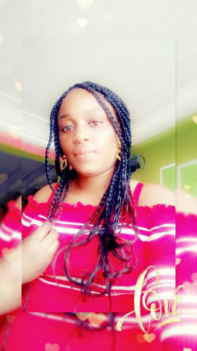 Elodie Site de rencontre femme black Cameroun rencontres célibataires 31 ans