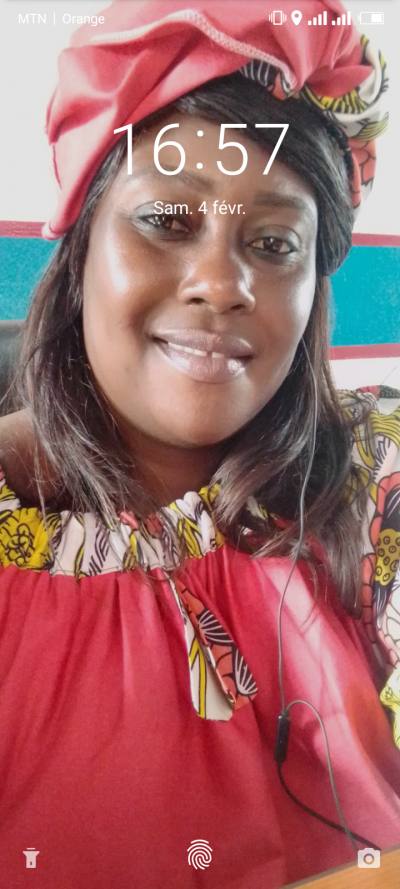 Romy 36 ans Centre Cameroun