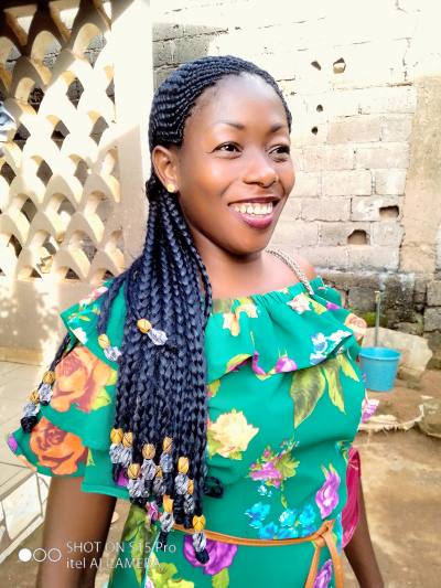 Christine 41 ans Yaoundé 3 Cameroun