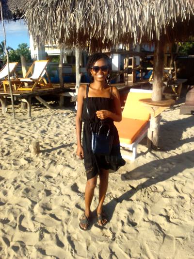 Brunette 31 ans Ambilobe Madagascar