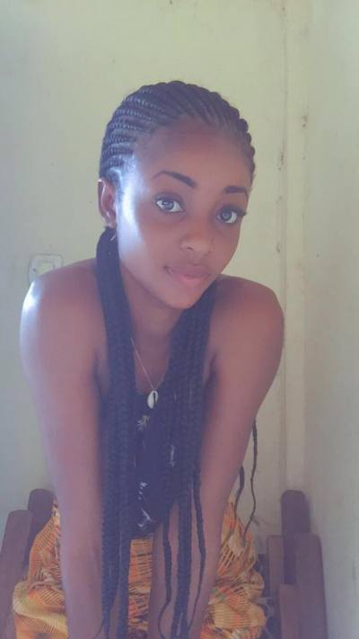 Tatiana 24 ans Abidjan Côte d'Ivoire