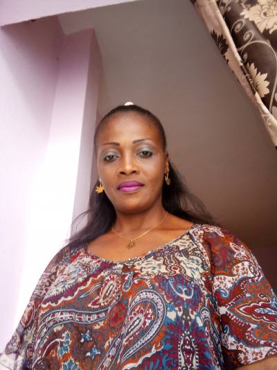 Thérèse 37 ans Yaoundé Cameroun