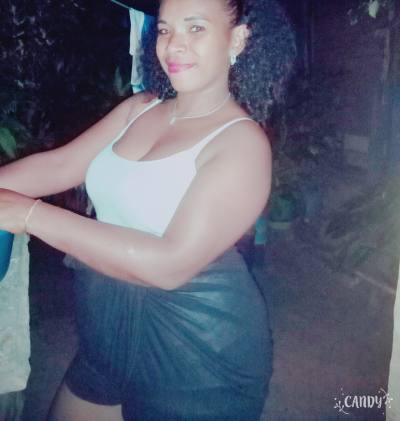 Angela  33 ans Morondava  Madagascar