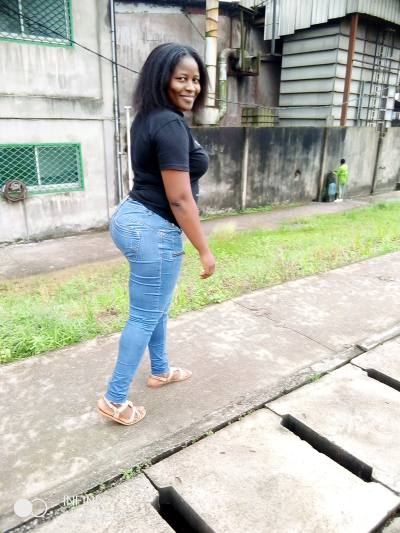 Justine 36 ans Centre Cameroun