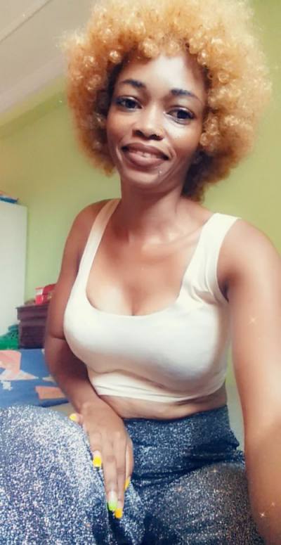 Clarice 32 ans Yaounde  Cameroun