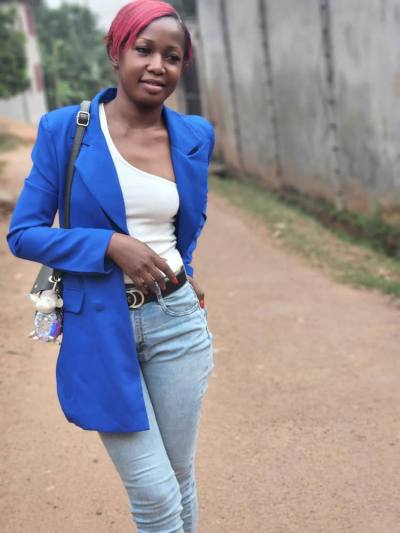 Audrey 27 Jahre Yaoundé Kamerun