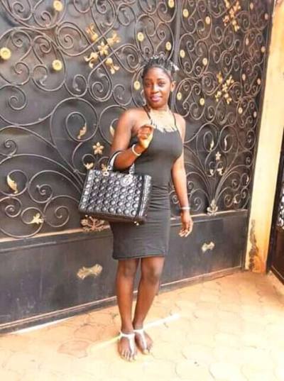 Nancy 34 ans Mfoundi Cameroun