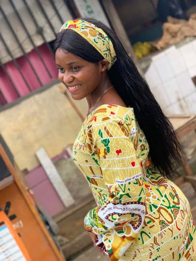 Pascale 24 ans Douala Cameroun