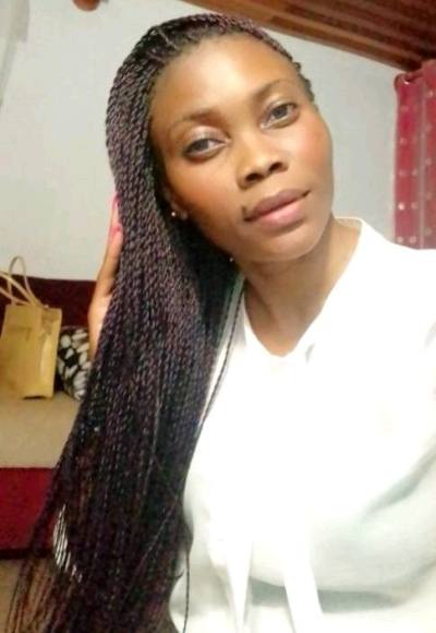 Angela 32 ans Douala  Cameroun