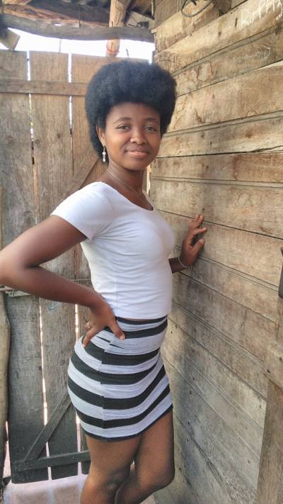 Fleuricio 29 ans Tamatave Madagascar