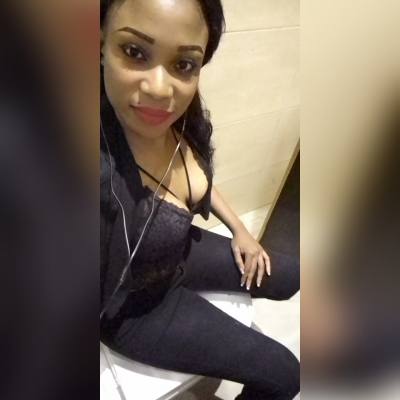 Vanessa 29 ans Noir Cameroun
