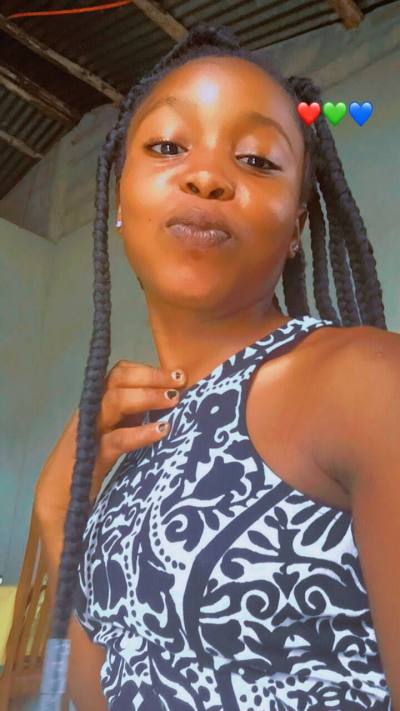 Martine 22 ans Cotonou Bénin