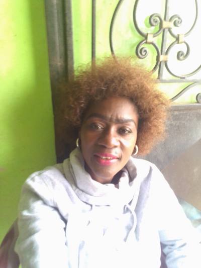 Maria  44 ans Yaoude Cameroun